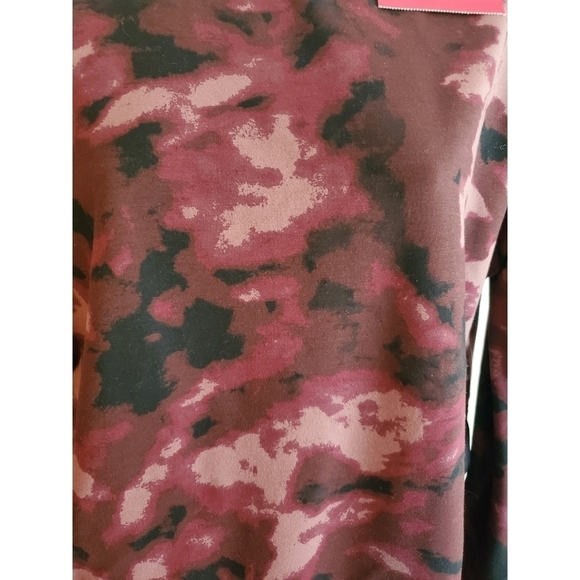 NEW Isabel Maternity by Ingrid & Isabel Sweatshirt - Picture 7 of 11